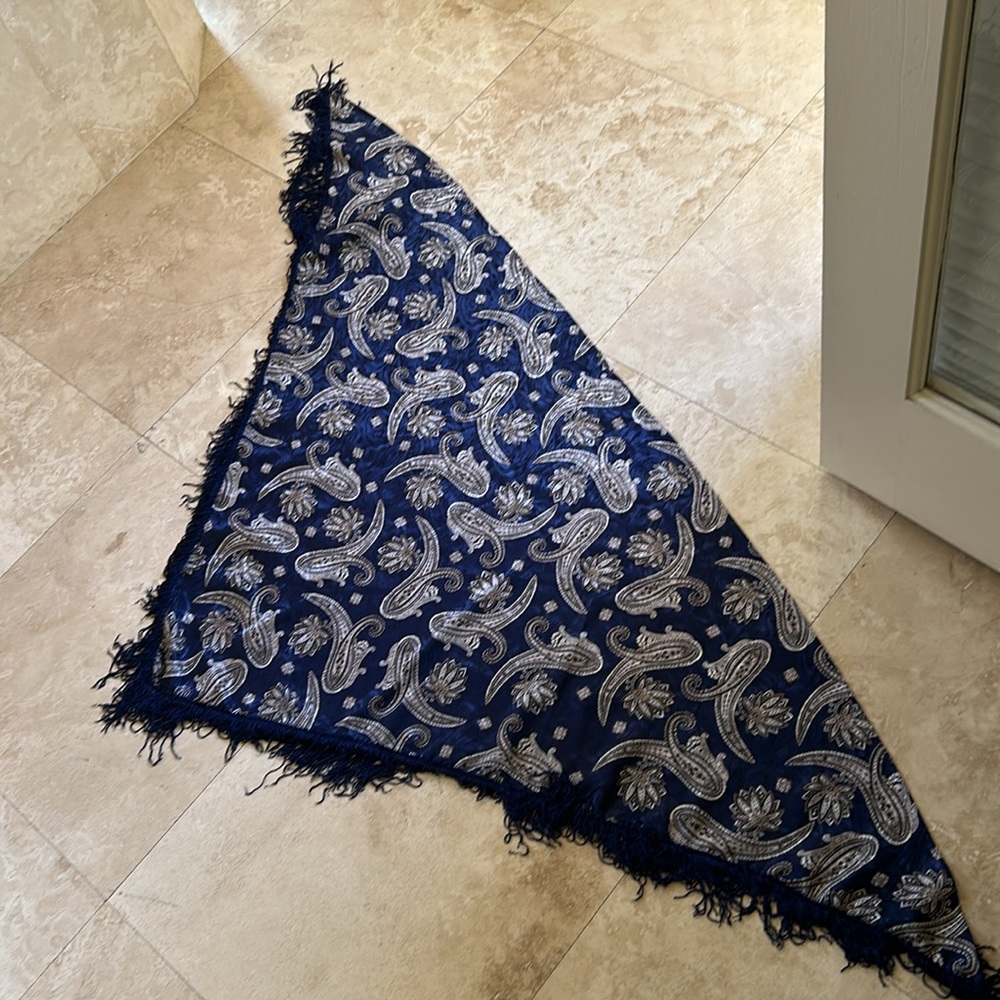 Vintage Saint Laurent blue print scarf - Picture 3 of 8